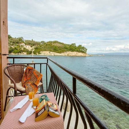 Mermaid Cottage Longos  Ngoại thất bức ảnh